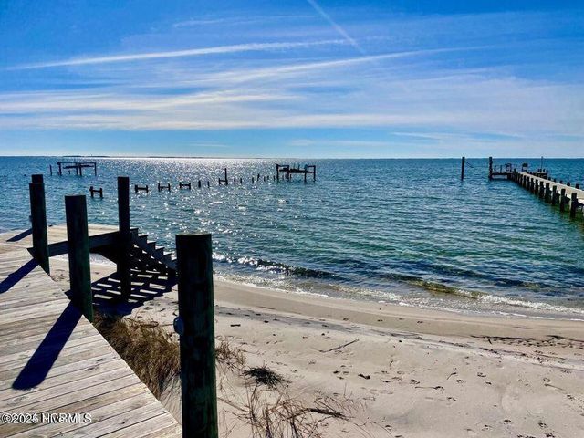 139 Sound Point Drive, Harkers Island, NC 28531