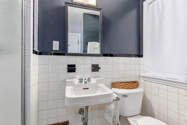 1407 Edgewood Avenue, Grand Rapids, MI 49506