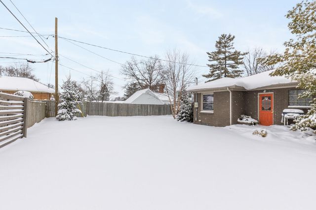 1407 Edgewood Avenue, Grand Rapids, MI 49506