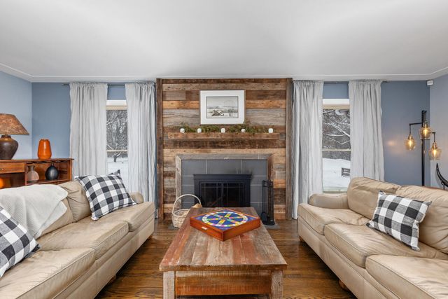 1407 Edgewood Avenue, Grand Rapids, MI 49506