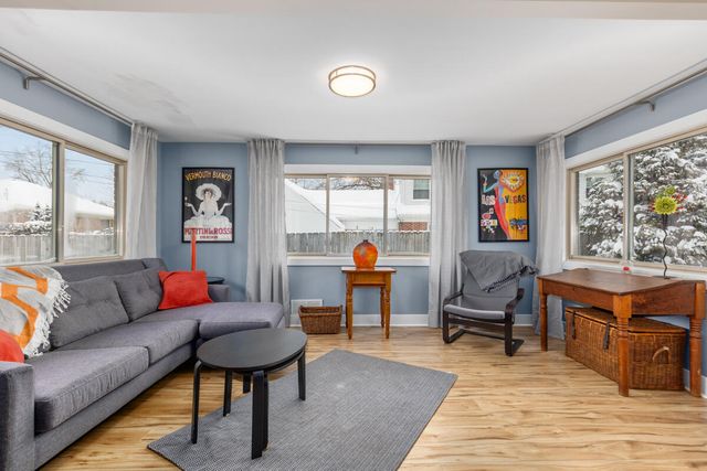 1407 Edgewood Avenue, Grand Rapids, MI 49506