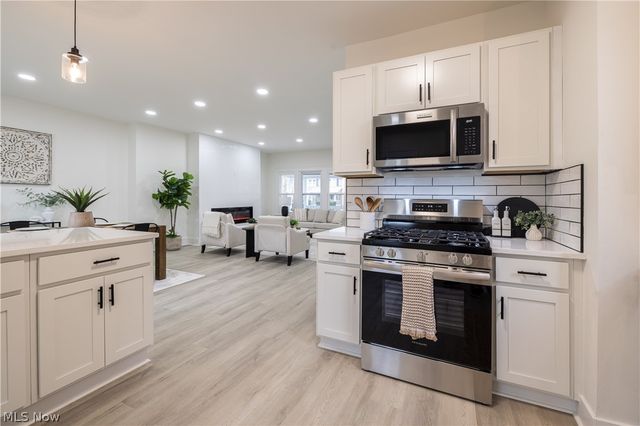 3379 Tullamore Road, Cleveland Heights, OH 44118