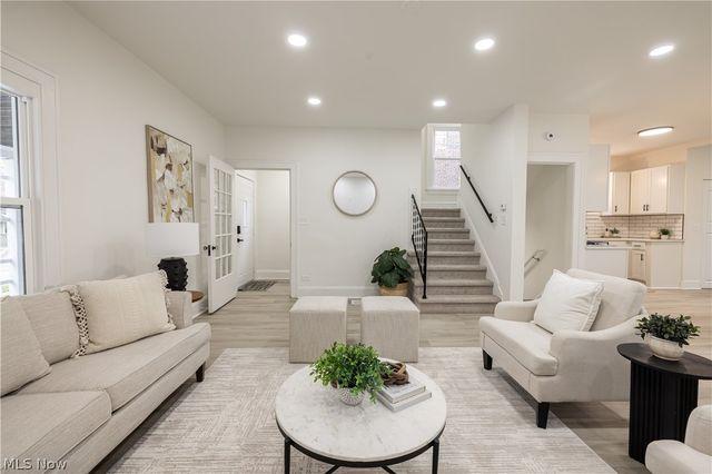 3379 Tullamore Road, Cleveland Heights, OH 44118