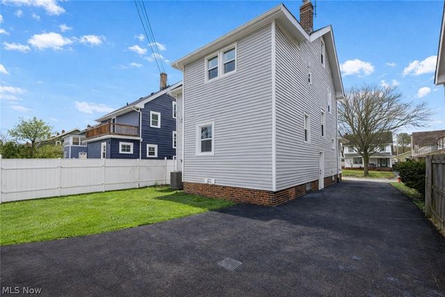 3379 Tullamore Road, Cleveland Heights, OH 44118