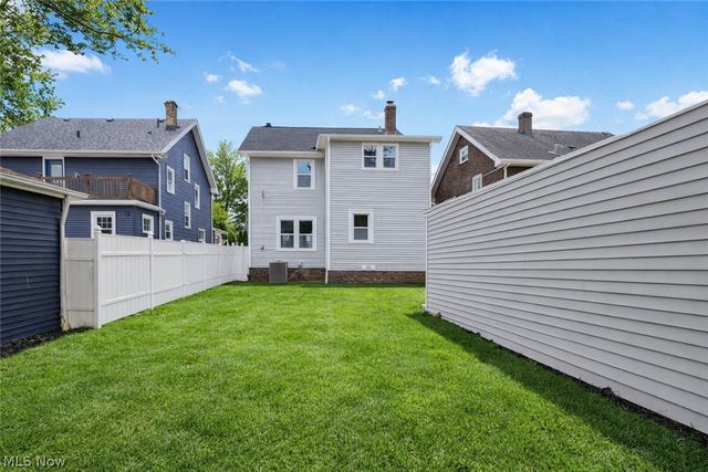 3379 Tullamore Road, Cleveland Heights, OH 44118