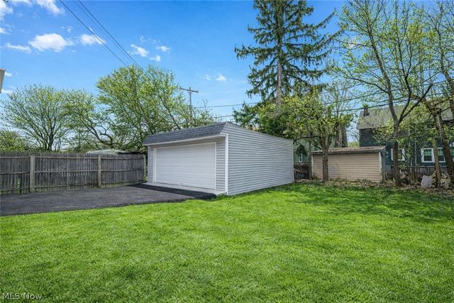 3379 Tullamore Road, Cleveland Heights, OH 44118