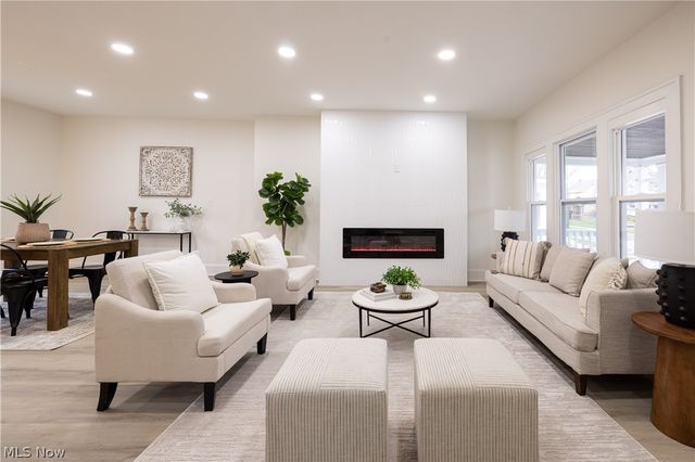 3379 Tullamore Road, Cleveland Heights, OH 44118