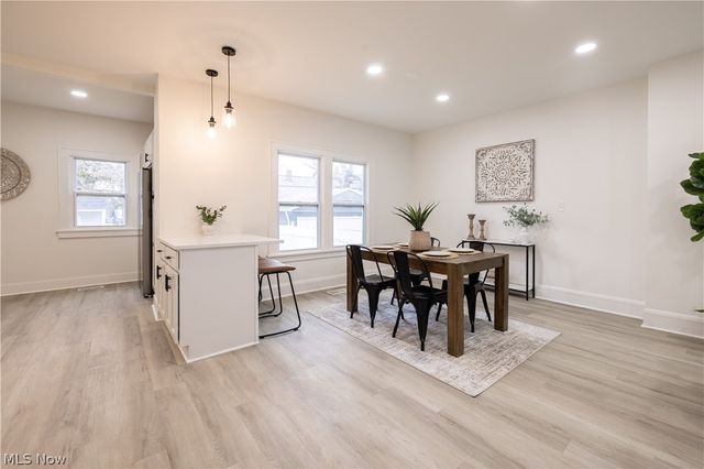 3379 Tullamore Road, Cleveland Heights, OH 44118