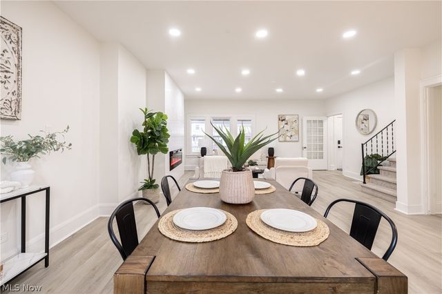 3379 Tullamore Road, Cleveland Heights, OH 44118