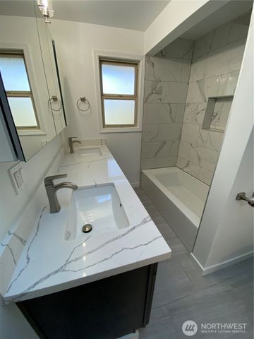 4916 24th Place S, Seattle, WA 98108