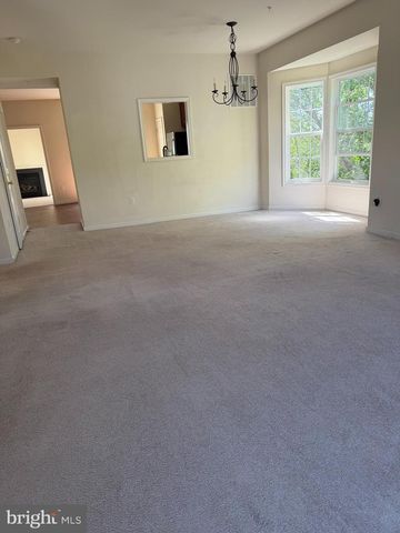 10329 LANTERN LN, Hagerstown, MD 21740