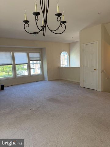 10329 LANTERN LN, Hagerstown, MD 21740