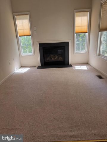 10329 LANTERN LN, Hagerstown, MD 21740