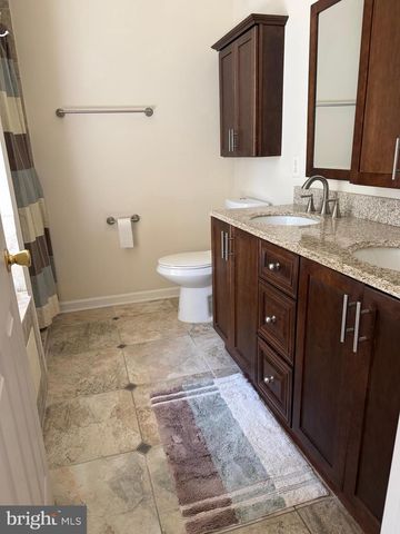 10329 LANTERN LN, Hagerstown, MD 21740
