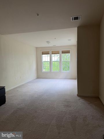 10329 LANTERN LN, Hagerstown, MD 21740