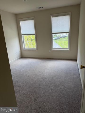 10329 LANTERN LN, Hagerstown, MD 21740