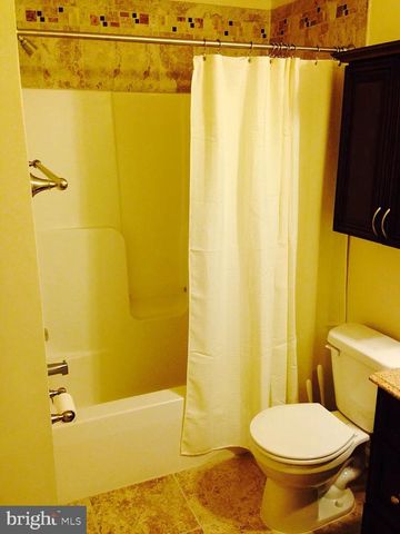 10329 LANTERN LN, Hagerstown, MD 21740