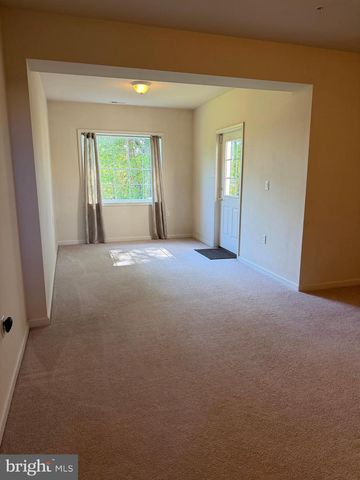 10329 LANTERN LN, Hagerstown, MD 21740