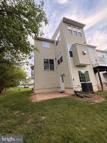 10329 LANTERN LN, Hagerstown, MD 21740