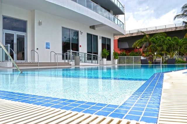 2602 E Hallandale Beach Blvd R1807, Hallandale Beach, FL 33009