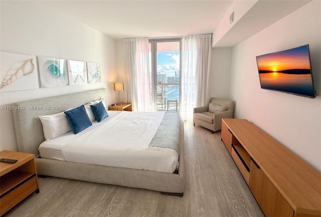 2602 E Hallandale Beach Blvd R1807, Hallandale Beach, FL 33009