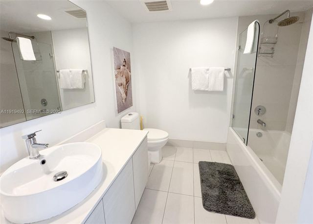 2602 E Hallandale Beach Blvd R1807, Hallandale Beach, FL 33009