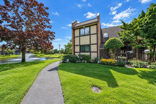 133 Southgate Drive, Massapequa Park, NY 11762