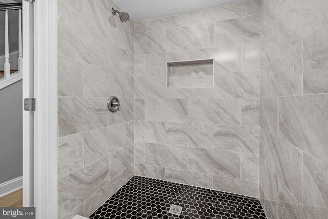 1518 N WOLFE ST, Baltimore, MD 21213