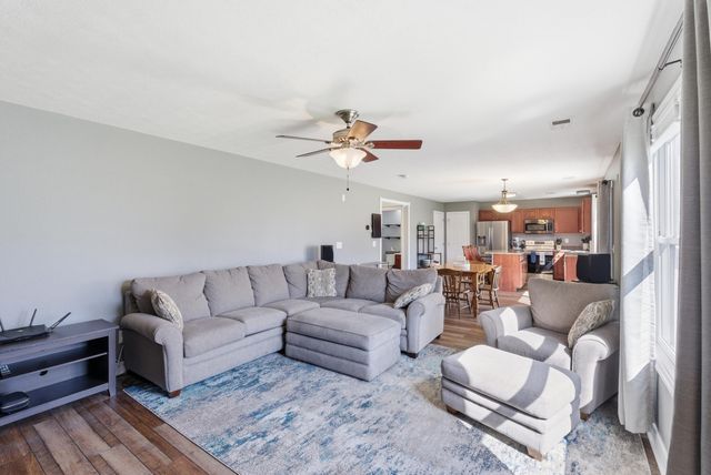 102 Jennifer Drive, Georgetown, KY 40324