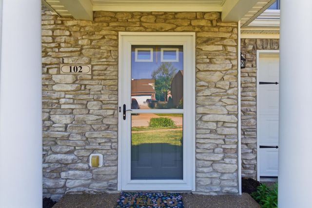 102 Jennifer Drive, Georgetown, KY 40324