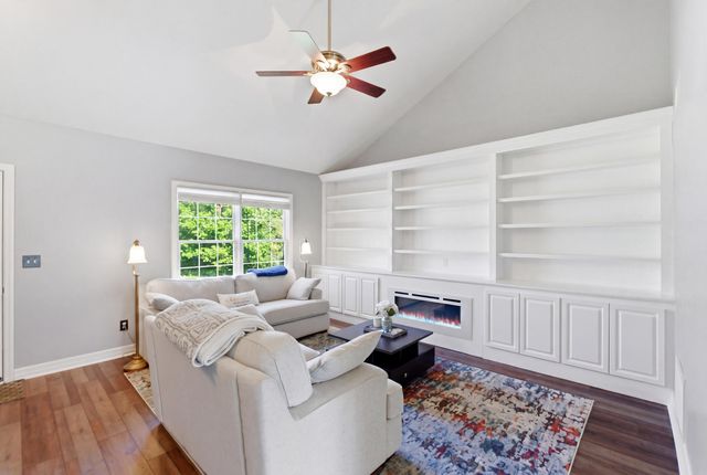 102 Jennifer Drive, Georgetown, KY 40324