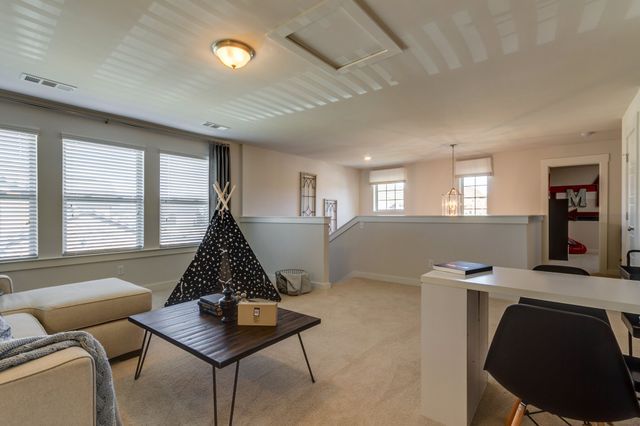 1028 CURTIS SPRINGS LN, Lewisburg, TN 37091