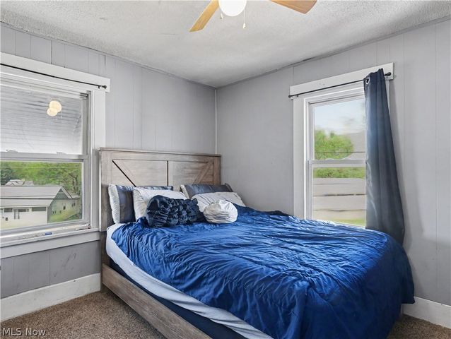 2012 Harmont Avenue NE, Canton, OH 44705