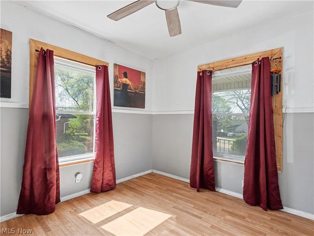 2012 Harmont Avenue NE, Canton, OH 44705