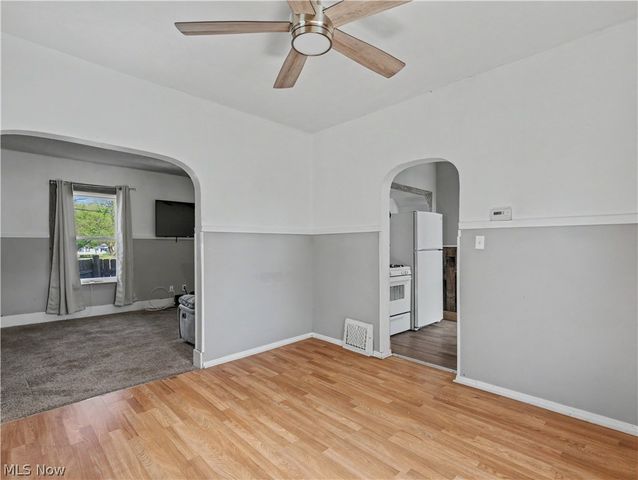 2012 Harmont Avenue NE, Canton, OH 44705