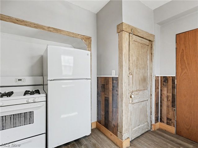 2012 Harmont Avenue NE, Canton, OH 44705