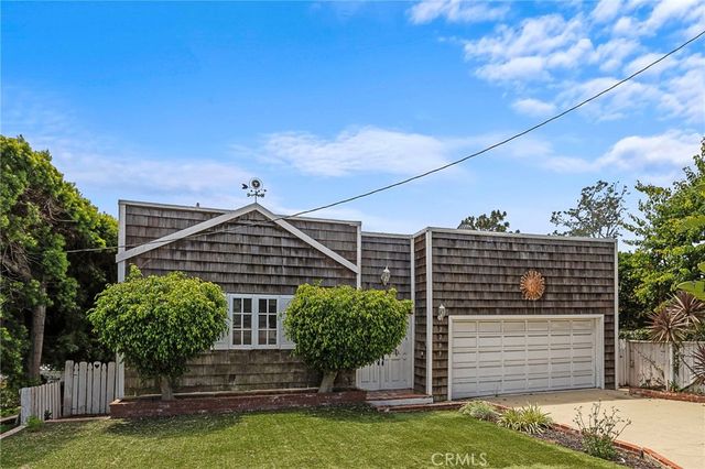 2209 Cliff Drive, Newport Beach, CA 92663