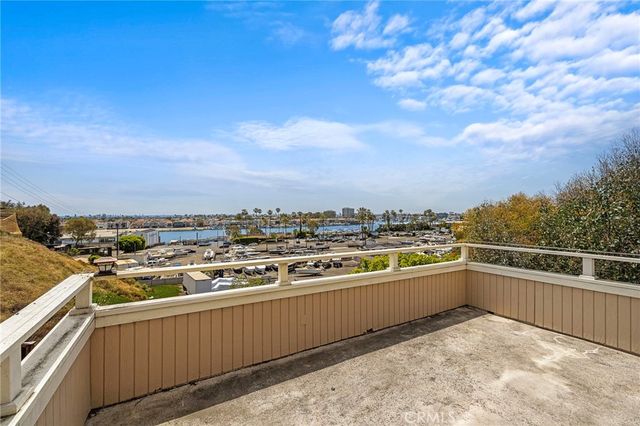 2209 Cliff Drive, Newport Beach, CA 92663