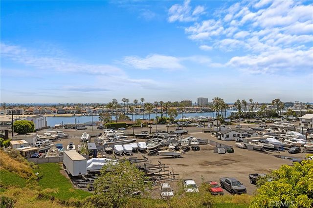 2209 Cliff Drive, Newport Beach, CA 92663