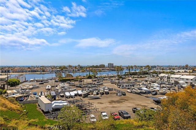 2209 Cliff Drive, Newport Beach, CA 92663