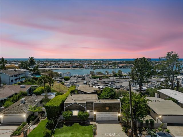 2209 Cliff Drive, Newport Beach, CA 92663