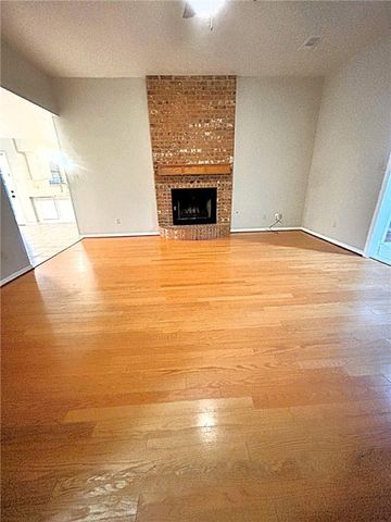 4001 Hunter Creek Drive, College Station, TX 77845