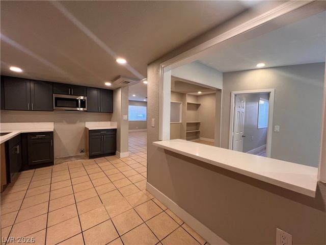 2624 Brady Avenue, Las Vegas, NV 89101