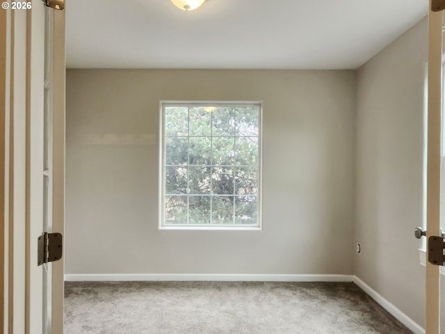 835 S WYNOOSKI St, Newberg, OR 97132