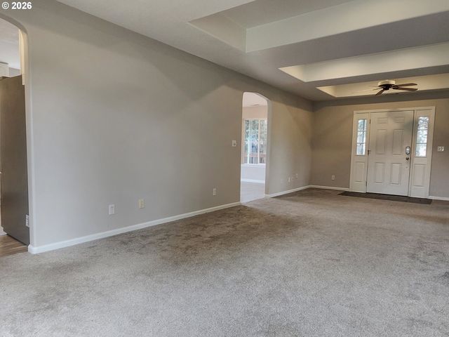 835 S WYNOOSKI St, Newberg, OR 97132