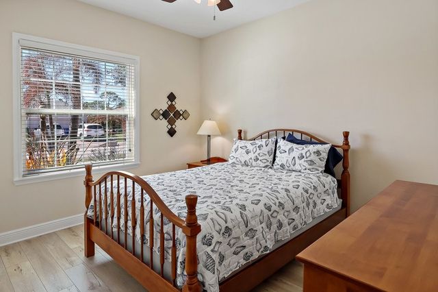 625 Gossamer Wing Way, Sebastian, FL 32958