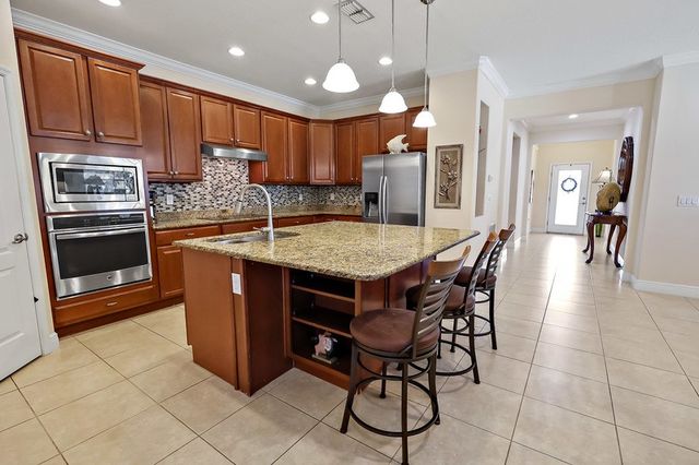 625 Gossamer Wing Way, Sebastian, FL 32958