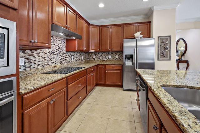 625 Gossamer Wing Way, Sebastian, FL 32958