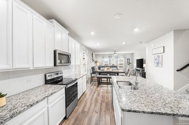 232 Colebrook, Cibolo, TX 78108