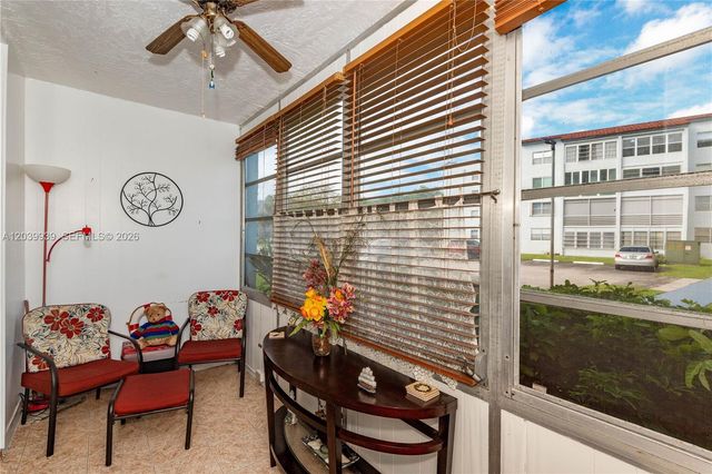 2800 Somerset Dr 115J, Lauderdale Lakes, FL 33311